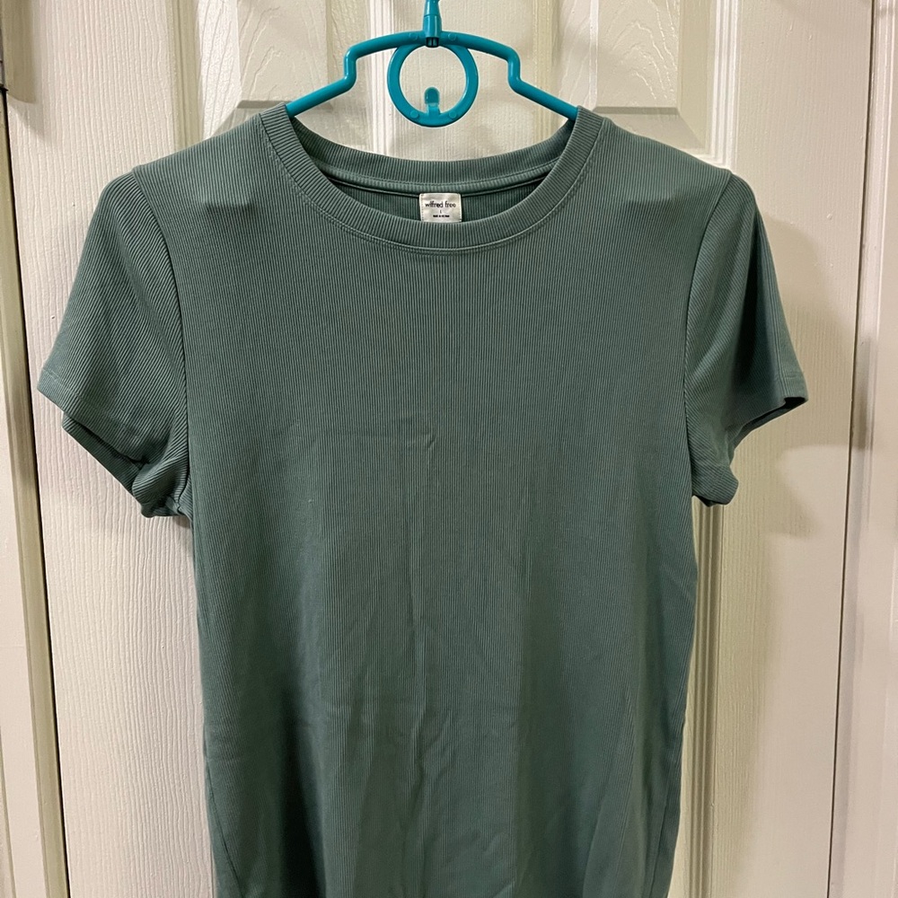 Wilfred Free Ribbed Knit Top in Green